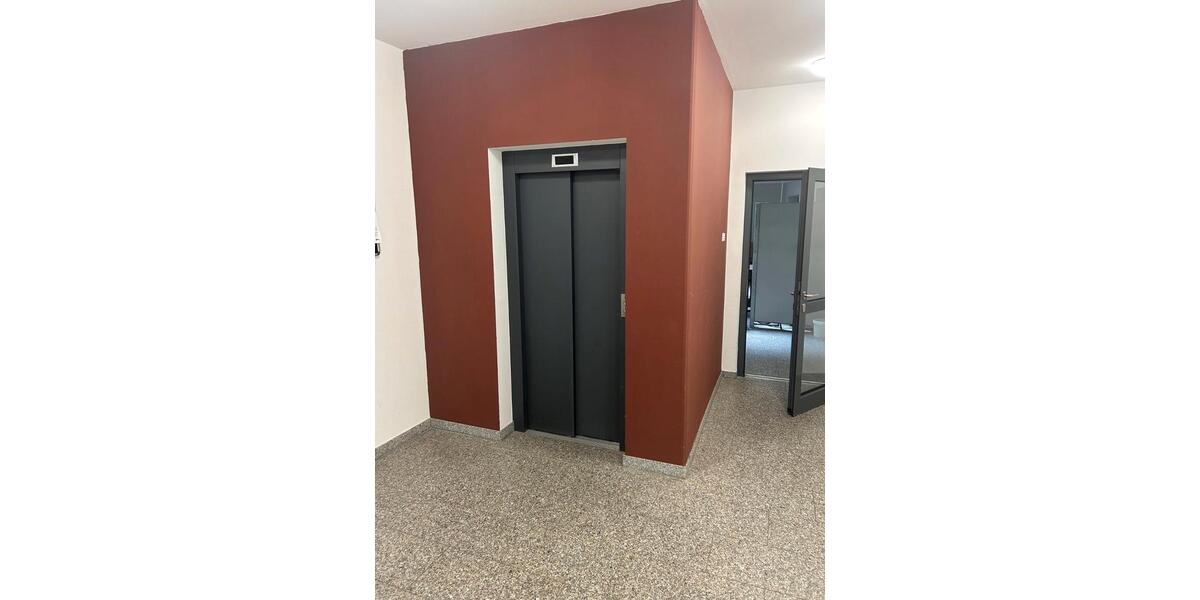 Etagenwohnung Suhl - 2 Zimmer, 78 m&sup2;, 700&euro; | Angebot:26647246