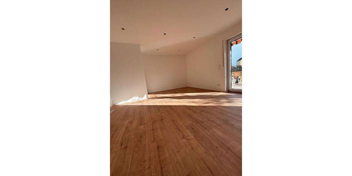 Erdgeschoßwohnung Laaber - 4 Zimmer, 106 m&sup2;, 1.320&euro; | Angebot:25906772