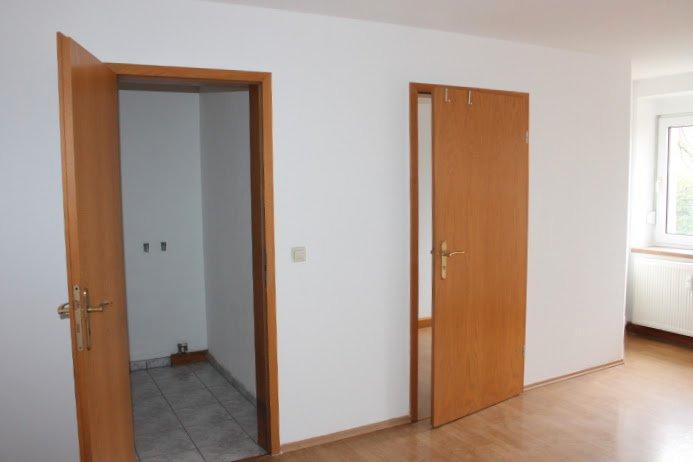 Erdgeschoßwohnung Naumburg (Saale) - 2 Zimmer, 37 m&sup2;, 229&euro; | Angebot:26251783