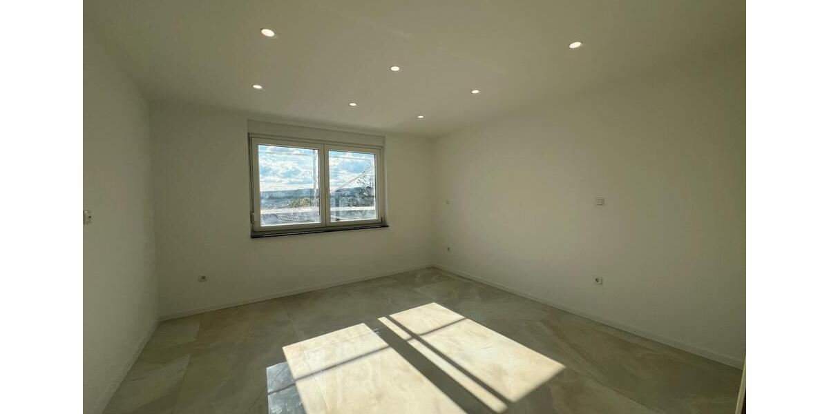 Etagenwohnung Tauberbischofsheim - 4 Zimmer, 110 m&sup2;, 1.250&euro; | Angebot:24466381