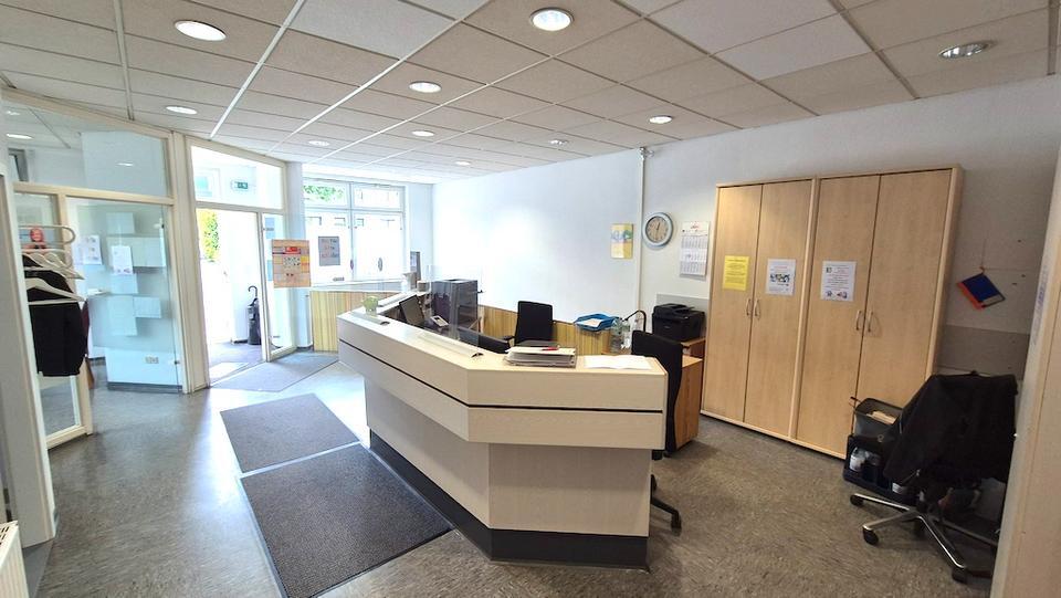 Attraktive, großzügige Arztpraxis 250m² in guter Lage von Oberhausen-Borbeck zimmer
