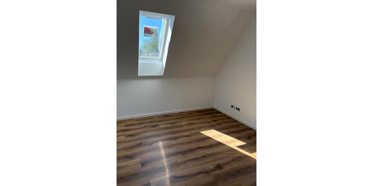 Reihenhaus Edewecht - 6 Zimmer, 121 m&sup2;, 1.695&euro; | Angebot:26336570