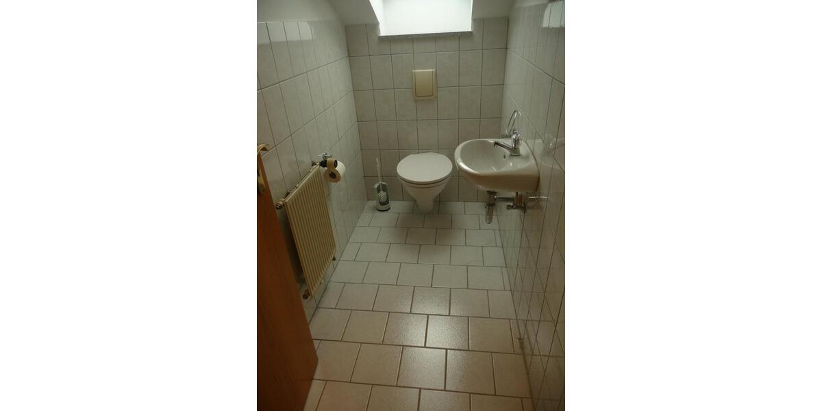 Dachgeschoßwohnung Buchdorf - 2 Zimmer, 50 m&sup2;, 500&euro; | Angebot:24610277
