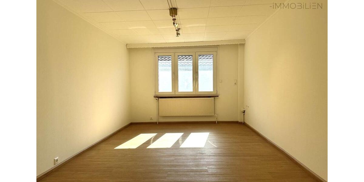 Dachgeschoßwohnung Lörrach - 4 Zimmer, 122 m&sup2;, 1.450&euro; | Angebot:26182204