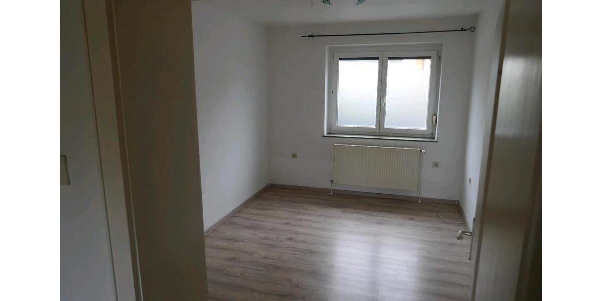 Etagenwohnung Münchberg - 2 Zimmer, 45 m&sup2;, 375&euro; | Angebot:24851039