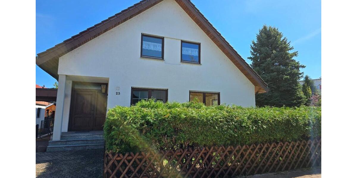 Einfamilienhaus Schallstadt - 7 Zimmer, 316 m&sup2;, 3.900&euro; | Angebot:23387059