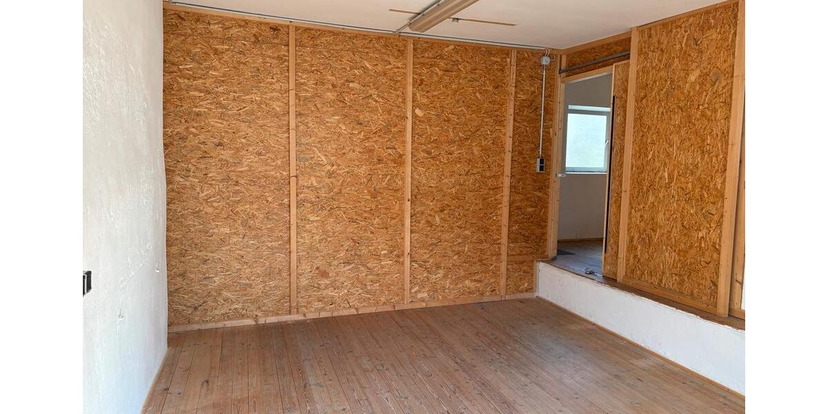 Gewerbeobjekt Fahrenzhausen - 300&euro; | Angebot:26638152