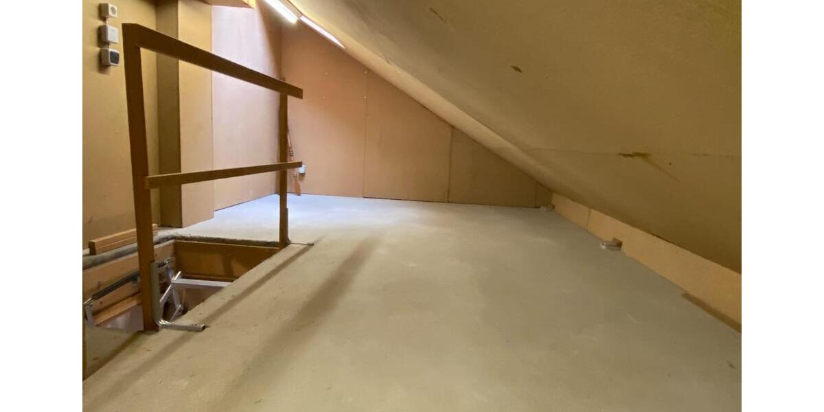 Dachgeschoßwohnung Kriftel - 1 Zimmer, 42 m&sup2;, 820&euro; | Angebot:25209751