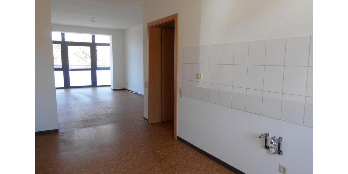 Erdgeschoßwohnung Bischofswerda - 2 Zimmer, 61 m&sup2;, 375&euro; | Angebot:26419897