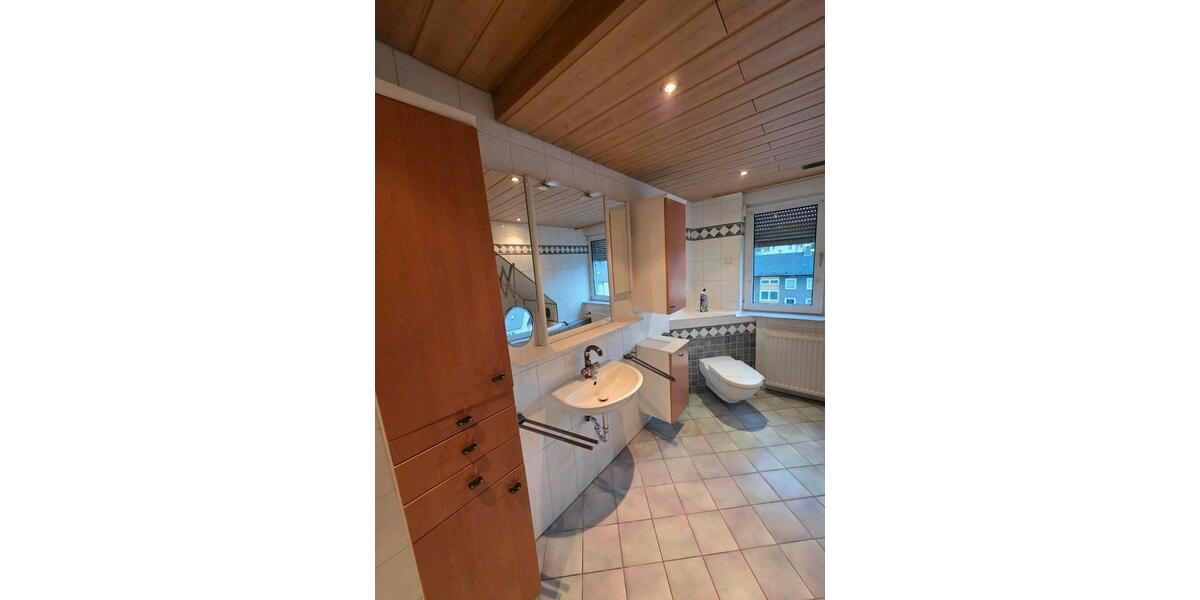 Mietwohnung 130qm im Bochum 3 zimmer