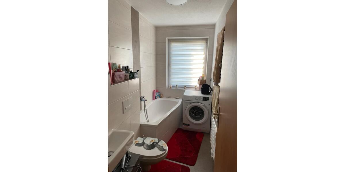 Erdgeschoßwohnung Gröditz - 3 Zimmer, 65 m&sup2;, 370&euro; | Angebot:25790602