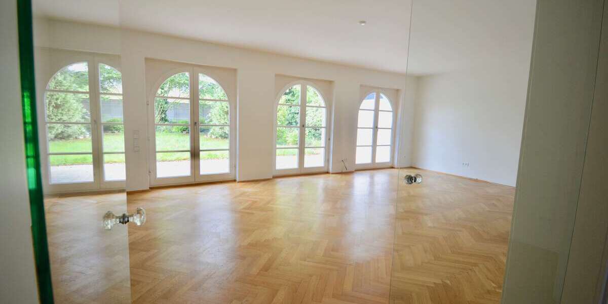 Etagenwohnung Mönchengladbach Nord - 3 Zimmer, 151 m&sup2;, 1.720&euro; | Angebot:26562796