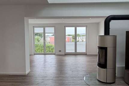Wohnung Ronnenberg - 3 Zimmer, 123 m&sup2;, 1.350&euro; | Angebot:27321669