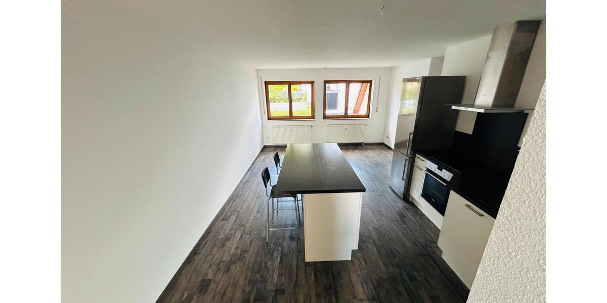 Maisonettenwohnung Hohenstein-Ernstthal Ernstthal - 3 Zimmer, 107 m&sup2;, 800&euro; | Angebot:26578298