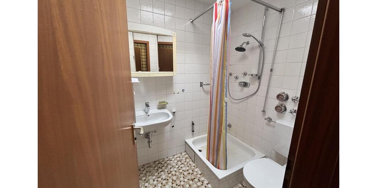 Bungalow Waiblingen Beinstein - 5.5 Zimmer, 156 m&sup2;, 2.050&euro; | Angebot:25097412