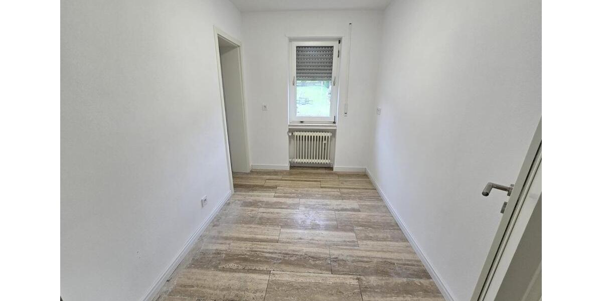 Erdgeschoßwohnung Niederwörresbach - 5 Zimmer, 128 m&sup2;, 890&euro; | Angebot:25963051