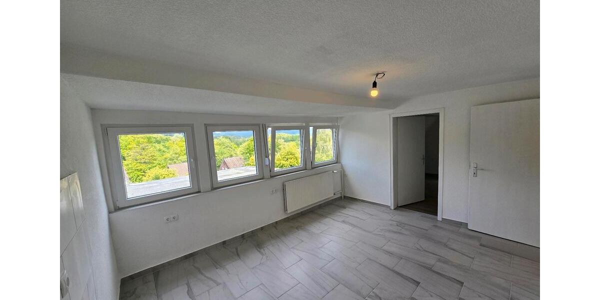 Etagenwohnung Hilchenbach - 3 Zimmer, 87 m&sup2;, 690&euro; | Angebot:26648915