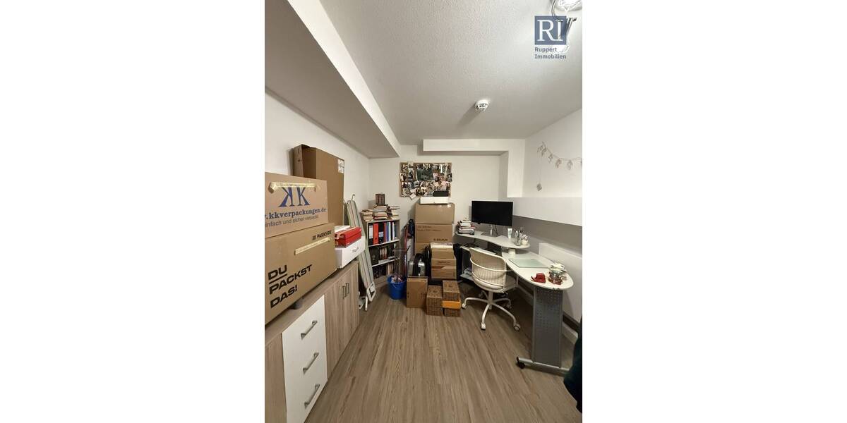 Etagenwohnung Würzburg Altstadt - 3 Zimmer, 102 m&sup2;, 1.000&euro; | Angebot:26092336