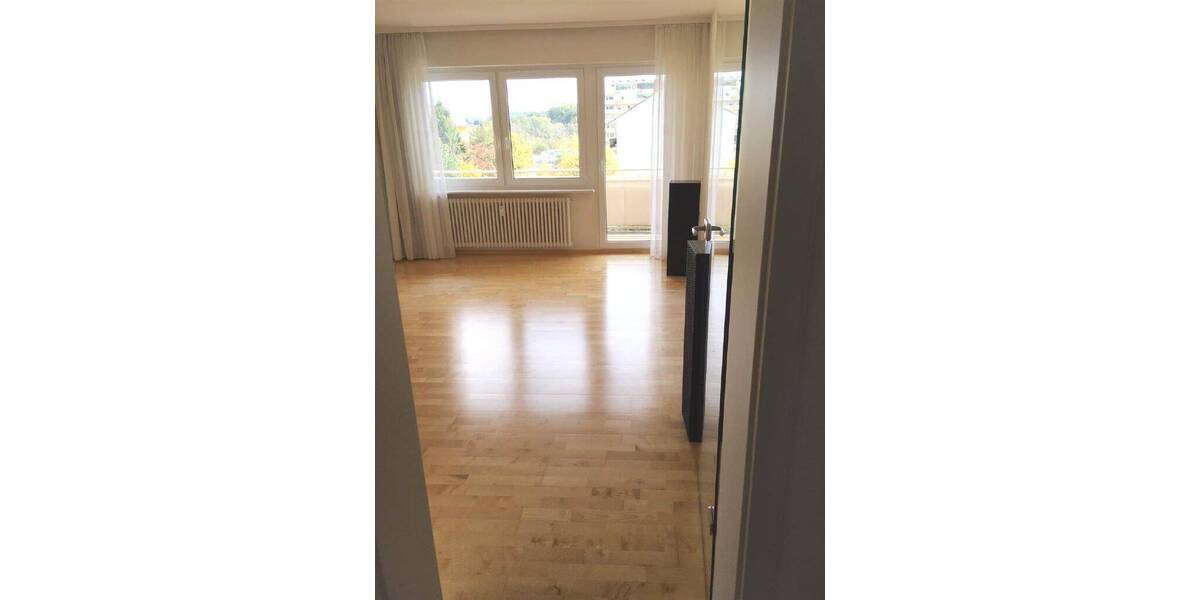 Etagenwohnung Singen (Hohentwiel) Singen - 2 Zimmer, 77 m&sup2;, 850&euro; | Angebot:26852261