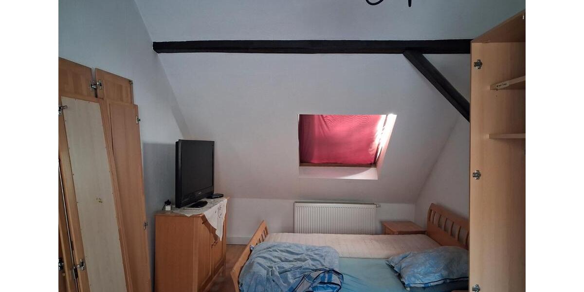 Dachgeschoßwohnung Herdorf - 3 Zimmer, 75 m&sup2;, 450&euro; | Angebot:26639860