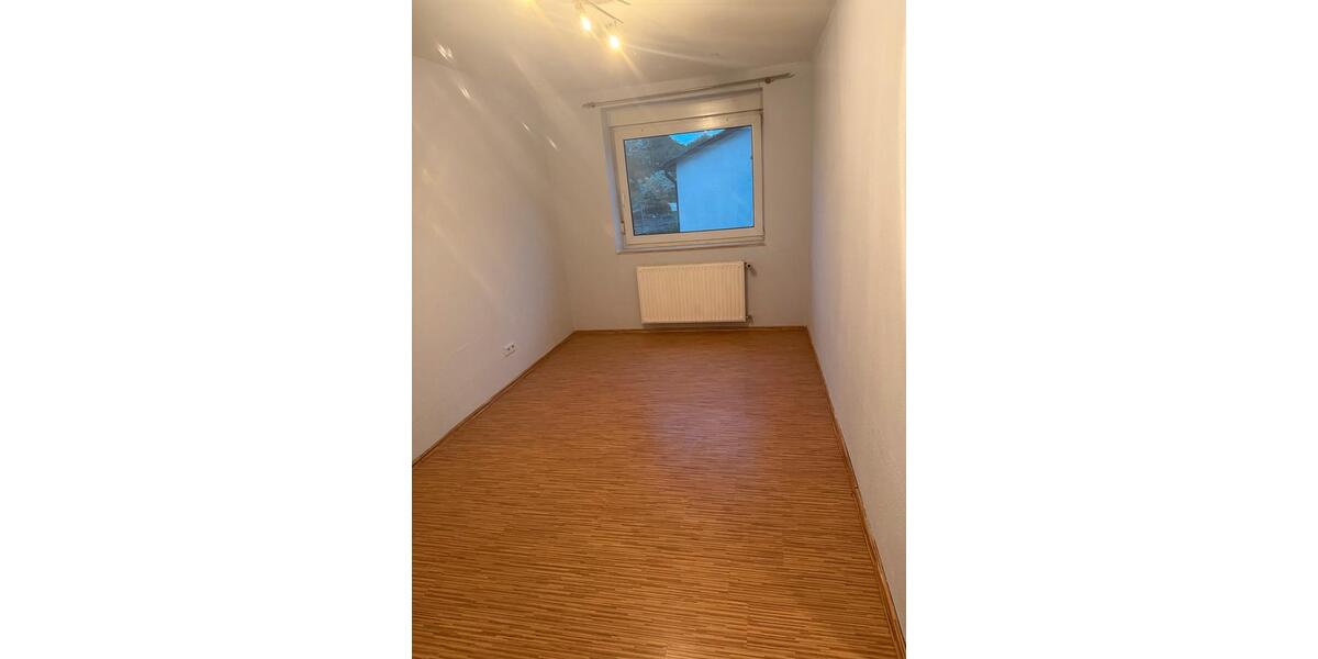 Etagenwohnung Büchenbeuren - 3 Zimmer, 75 m&sup2;, 600&euro; | Angebot:26528535