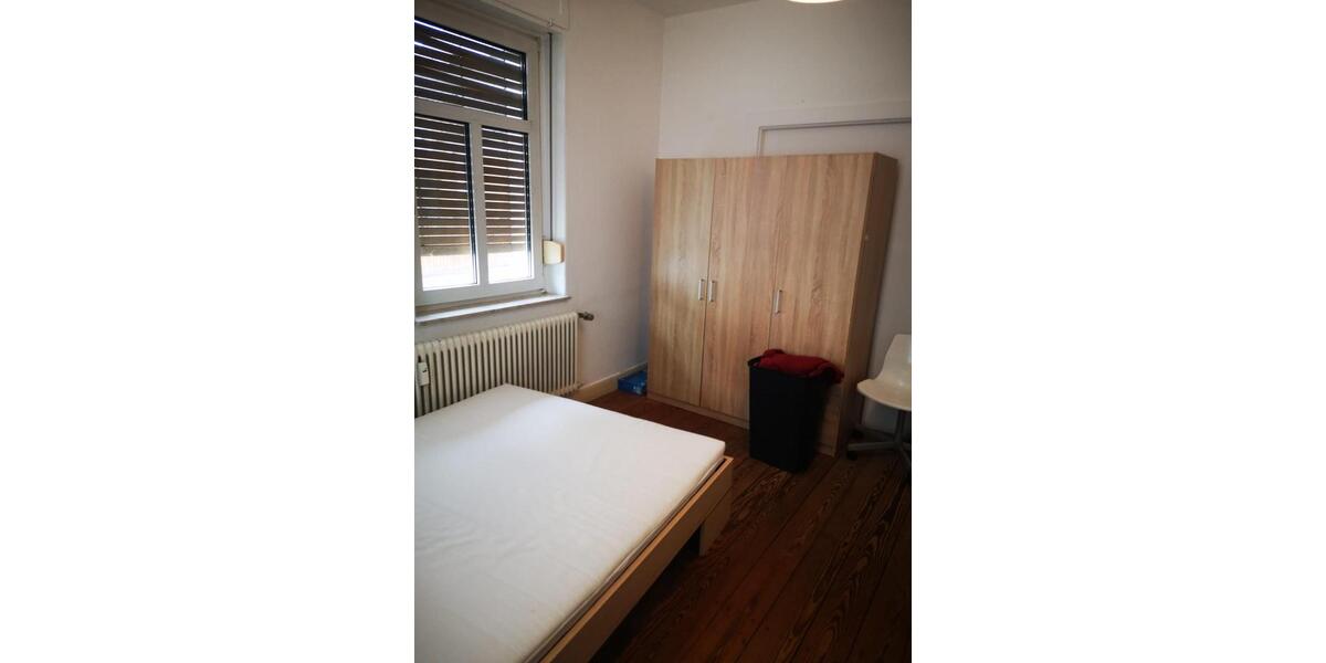 Wohnen auf Zeit Wettenberg - 16 Zimmer, 200 m&sup2;, 330&euro; | Angebot:26671349