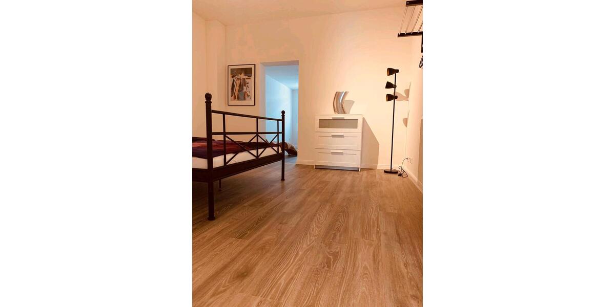 Erdgeschoßwohnung Hameln Kernstadt - 3 Zimmer, 130 m&sup2;, 550&euro; | Angebot:19083893