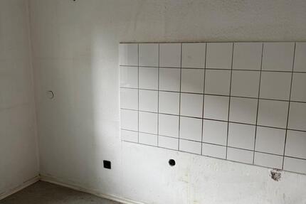 2 Zimmerwohnung mit angrenzenden Ladenlokal 1 zimmer