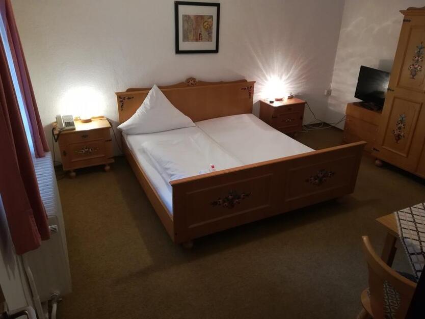 EinzelWohnung zu vermieten - Warmmiete nur EUR 390,-