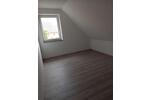 Dachgeschoßwohnung Büdelsdorf - 2 Zimmer, 38 m&sup2;, 478&euro; | Angebot:25992575