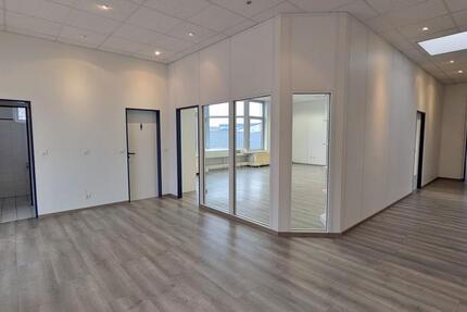 Gewerbeobjekt Stuhr - 1.990&euro; | Angebot:25995668