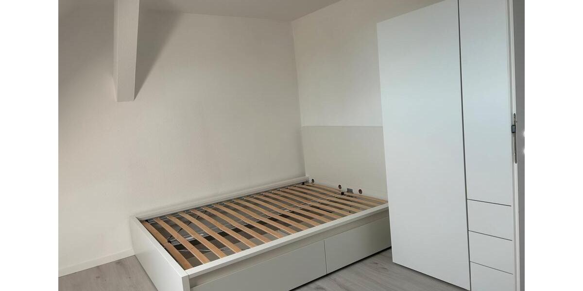 Wohnen auf Zeit Lemgo - 5 Zimmer, 120 m&sup2;, 399&euro; | Angebot:26426787