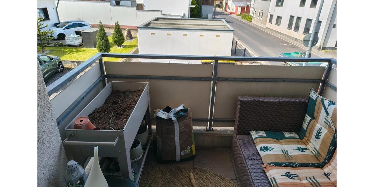 Etagenwohnung Niederkassel - 3 Zimmer, 77 m&sup2;, 1.013&euro; | Angebot:26413013
