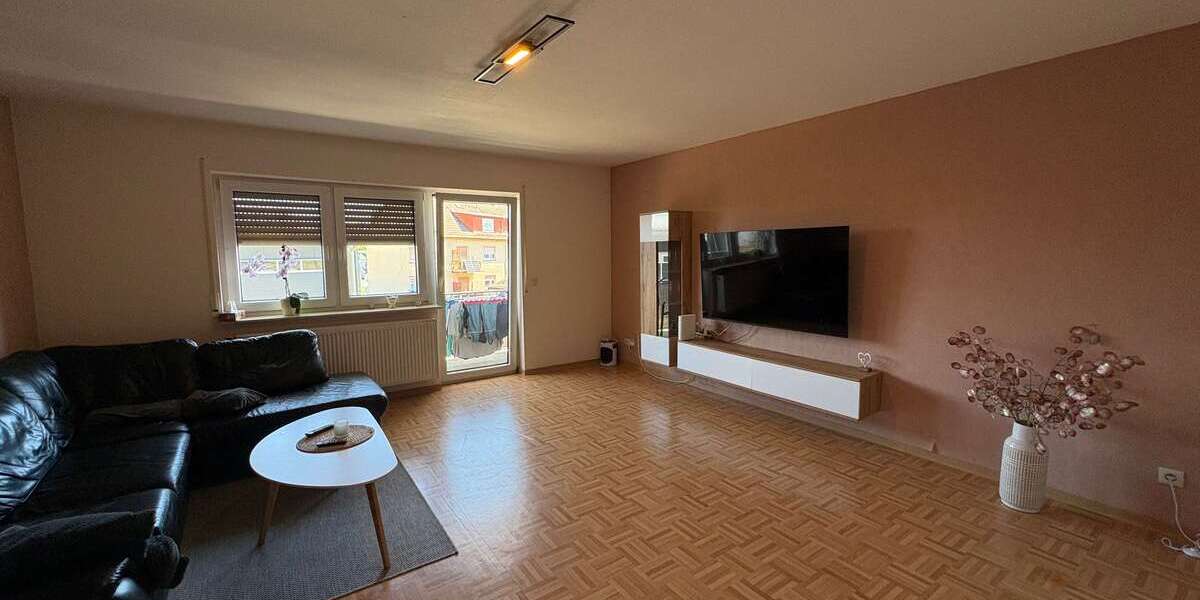 Etagenwohnung Wächtersbach - 3 Zimmer, 90 m&sup2;, 900&euro; | Angebot:27231459