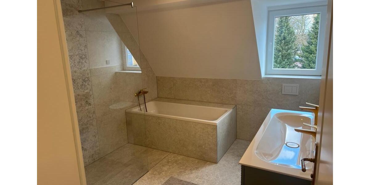 Etagenwohnung Braunschweig Lehndorf-Watenbüttel - 4 Zimmer, 150 m&sup2;, 2.400&euro; | Angebot:25948877