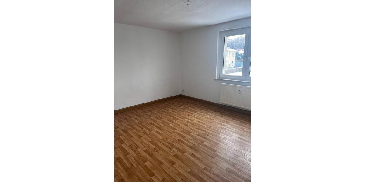 Etagenwohnung Borna - 2 Zimmer, 49 m&sup2;, 320&euro; | Angebot:26440171