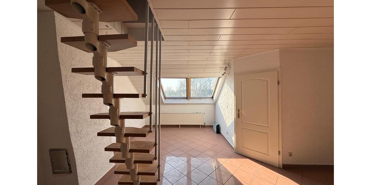 Etagenwohnung Karlsruhe Hagsfeld - 5 Zimmer, 110 m&sup2;, 1.500&euro; | Angebot:26161281