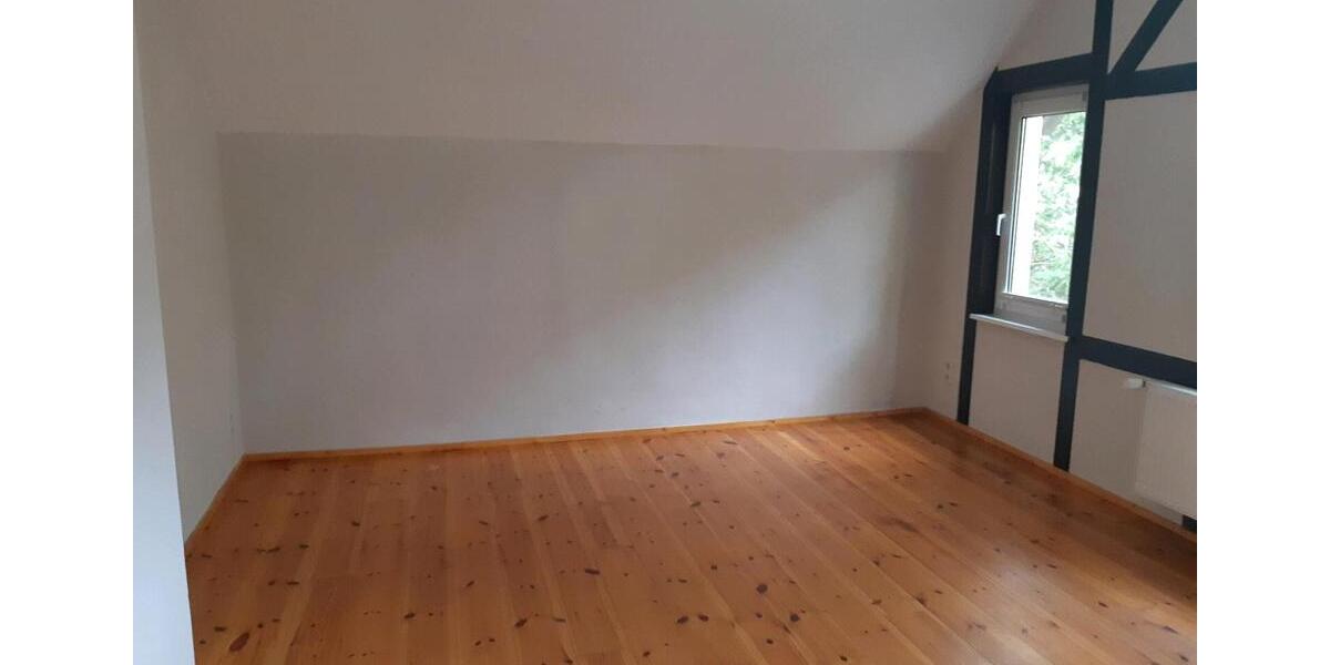 Etagenwohnung Parchim - 4 Zimmer, 120 m&sup2;, 800&euro; | Angebot:25882730