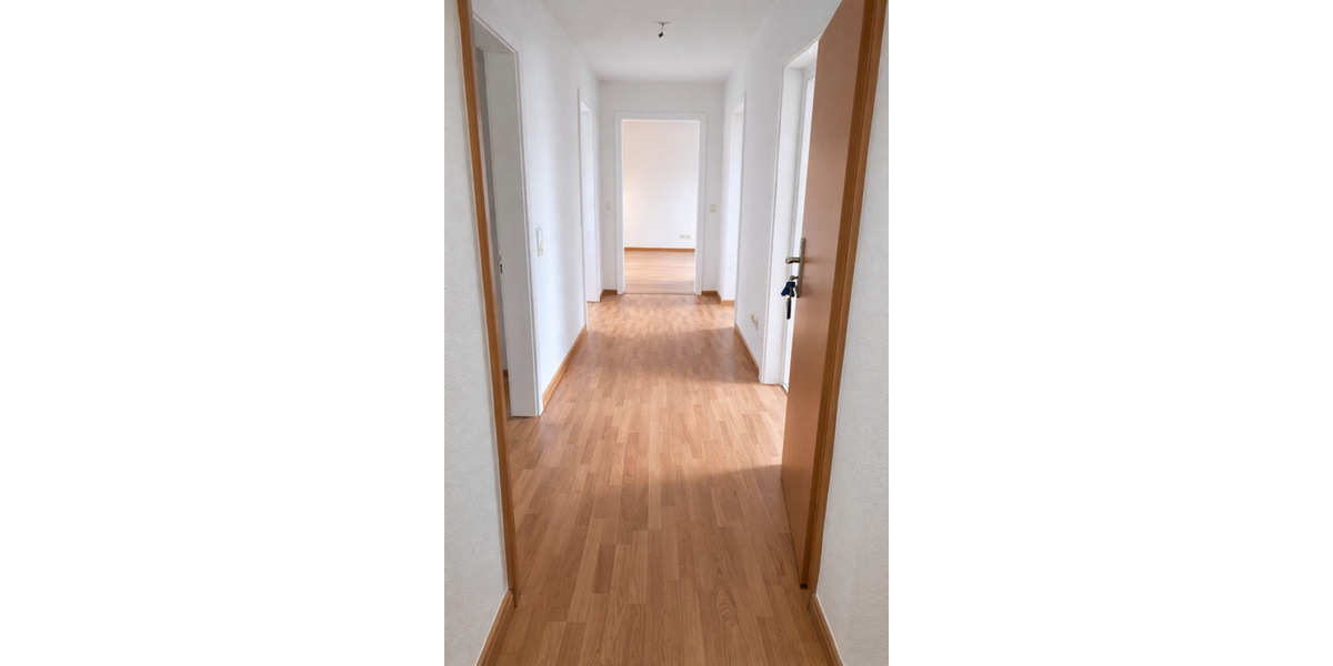 Etagenwohnung Gräfenhainichen - 3 Zimmer, 59 m&sup2;, 472&euro; | Angebot:25753560