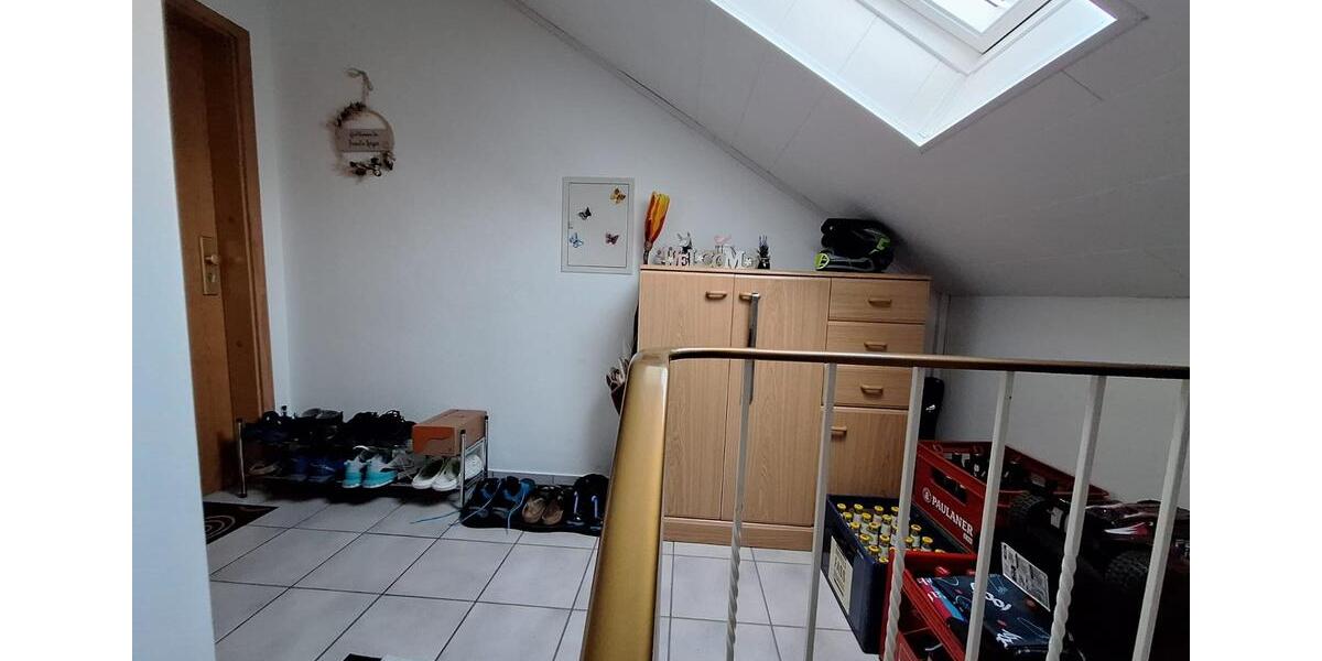 Dachgeschoßwohnung Windeck - 4 Zimmer, 117 m&sup2;, 1.050&euro; | Angebot:25805573