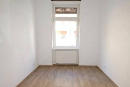 Wohnung Frankfurt am Main Ostend - 2 Zimmer, 43 m&sup2;, 710&euro; | Angebot:26128234