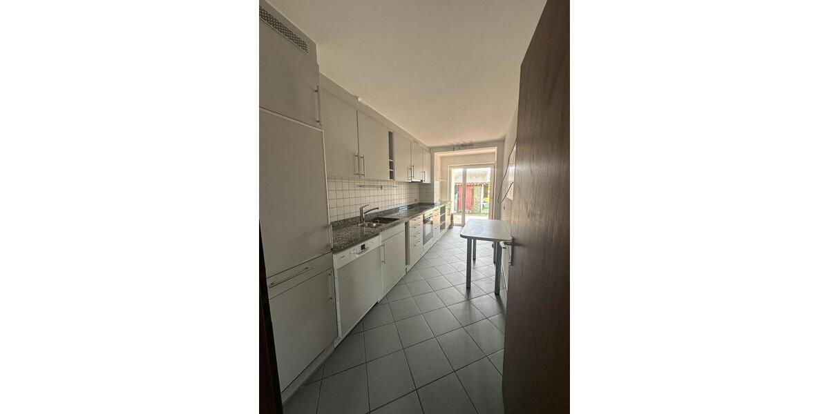 Etagenwohnung Albstadt Gemarkung Onstmettingen - 4 Zimmer, 140 m&sup2;, 1.100&euro; | Angebot:26691626
