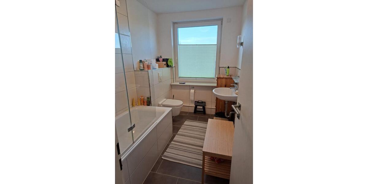Etagenwohnung Bovenden - 3 Zimmer, 90 m&sup2;, 900&euro; | Angebot:26422308