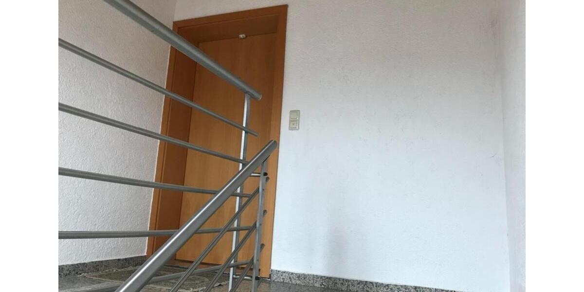 Etagenwohnung Karlsruhe Hagsfeld - 5 Zimmer, 110 m&sup2;, 1.500&euro; | Angebot:24619629