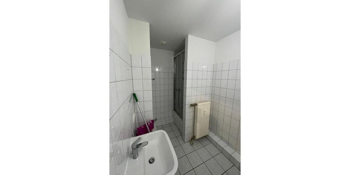 Etagenwohnung Mönchengladbach West - 3 Zimmer, 90 m&sup2;, 900&euro; | Angebot:24441532