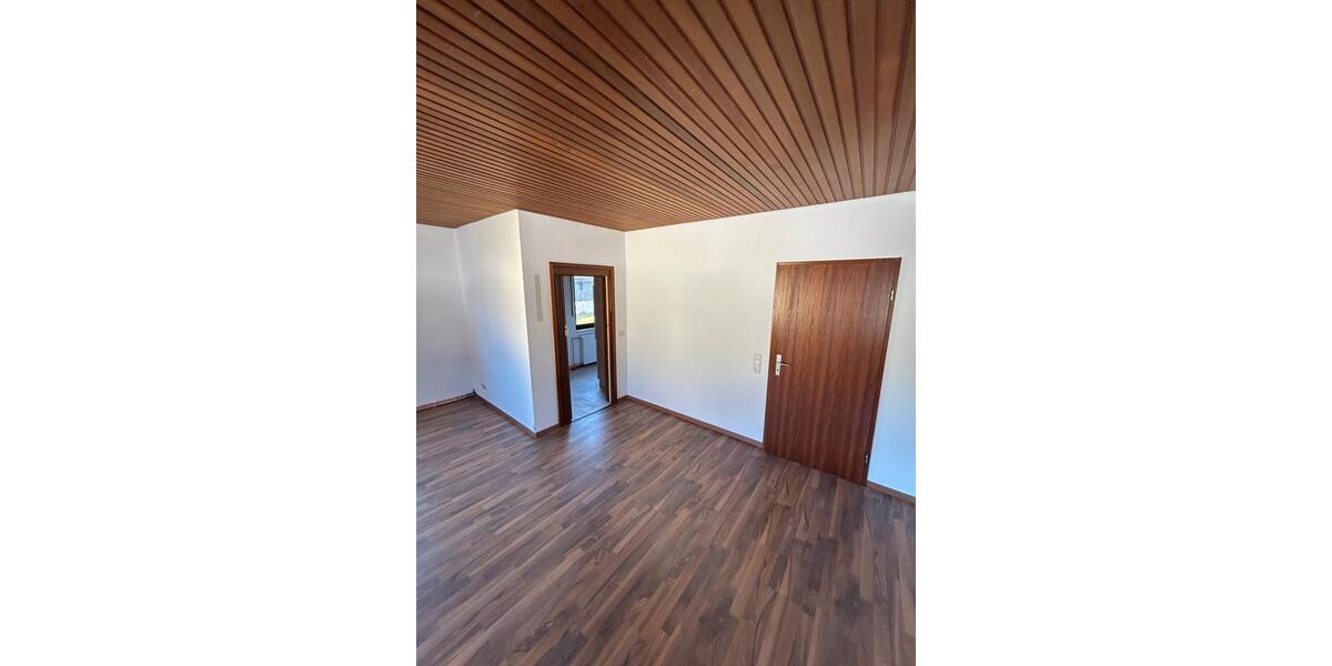 Einfamilienhaus Idar-Oberstein Oberstein - 6 Zimmer, 160 m&sup2;, 1.000&euro; | Angebot:26693068