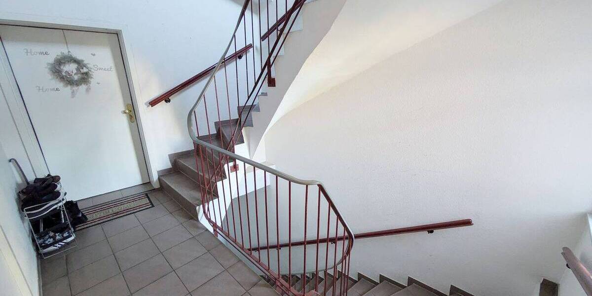 Etagenwohnung Zwickau Innenstadt - 2 Zimmer, 64 m&sup2;, 385&euro; | Angebot:26189805