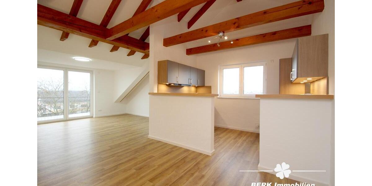 Dachgeschoßwohnung Röllbach - 3 Zimmer, 72 m&sup2;, 1.005&euro; | Angebot:23804446