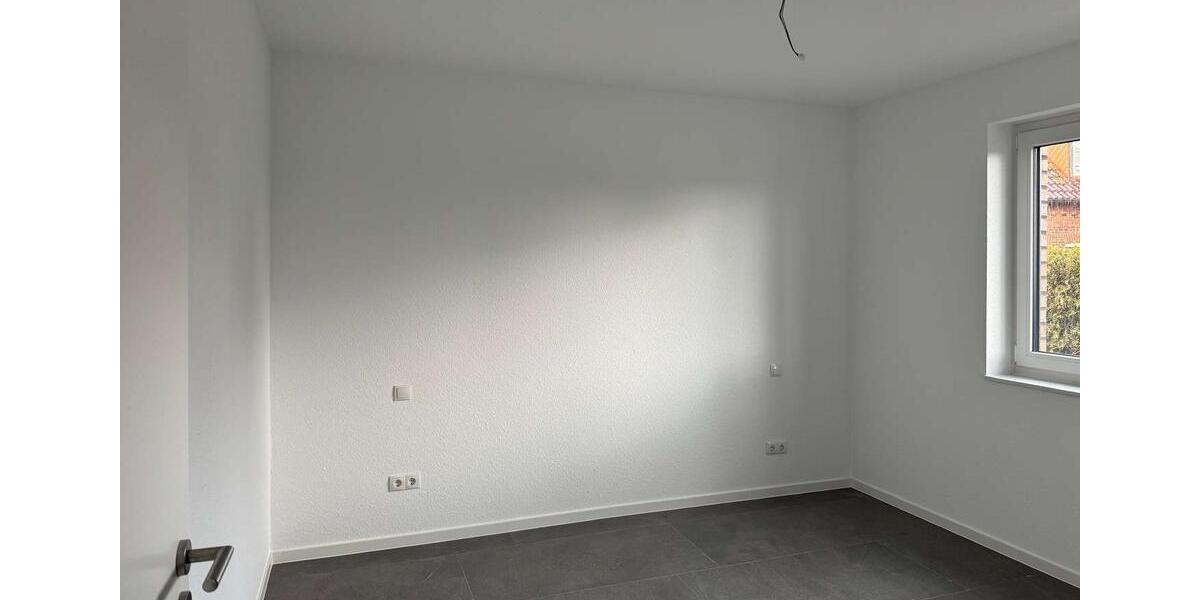 Etagenwohnung Edewecht - 3 Zimmer, 82 m&sup2;, 990&euro; | Angebot:26426419