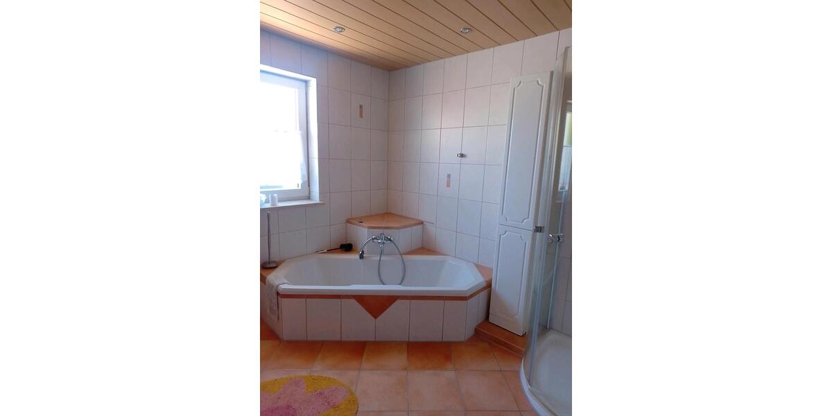 Erdgeschoßwohnung Kaufbeuren - 5 Zimmer, 180 m&sup2;, 1.690&euro; | Angebot:26678784